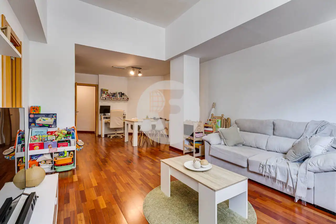 Sala de estar de Planta baja en venta en Barcelona con Aire acondicionado y Trastero