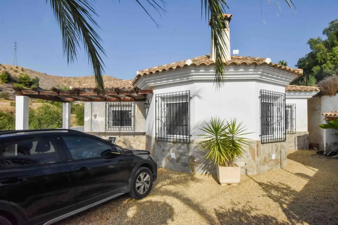 Vista exterior de Casa o chalet en venta en Huércal-Overa con Aire acondicionado, Piscina y Amueblado