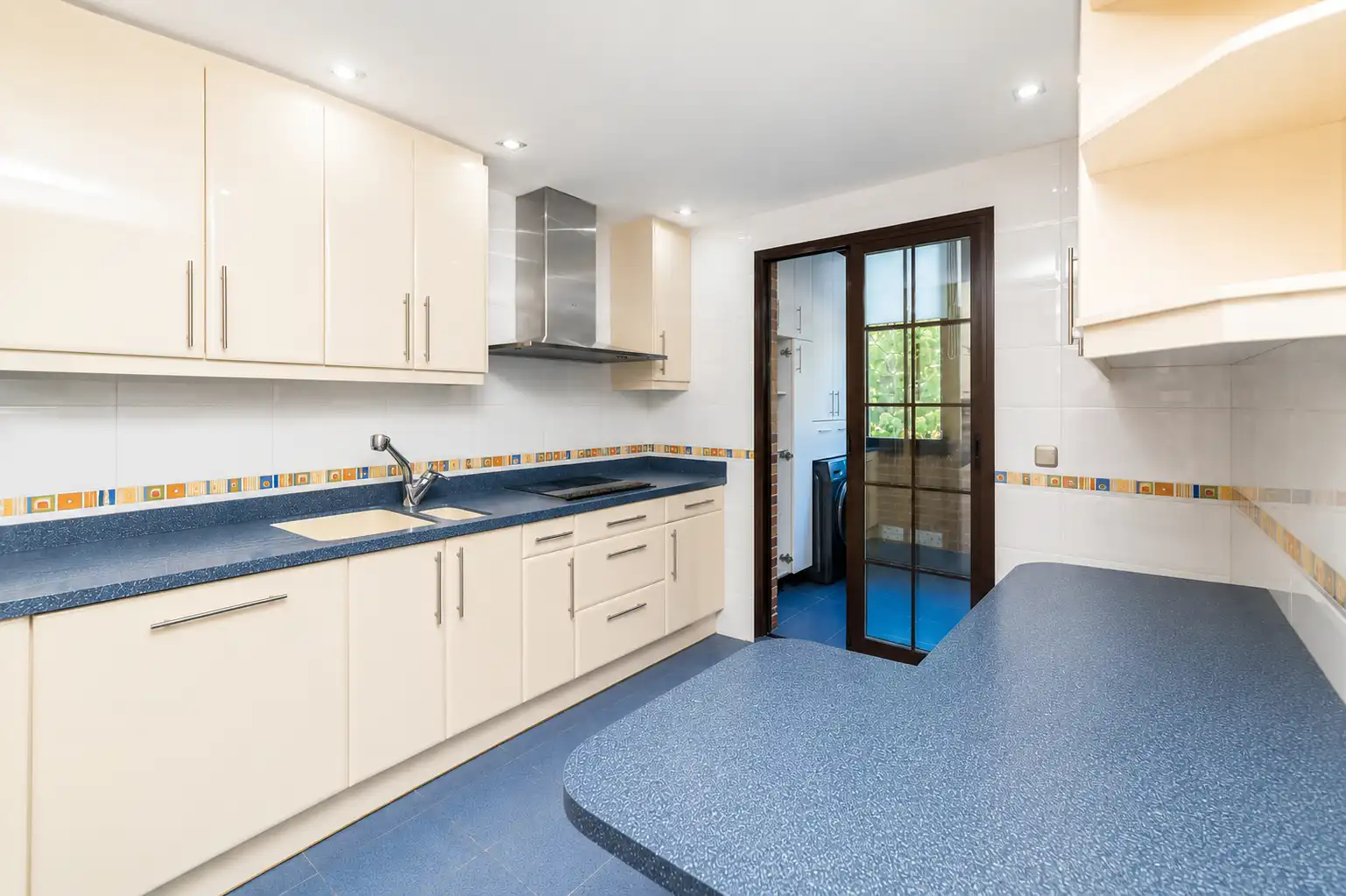 Kitchen of Flat for sale in Navalcarnero  with Air Conditioner, Heating and Parquet flooring