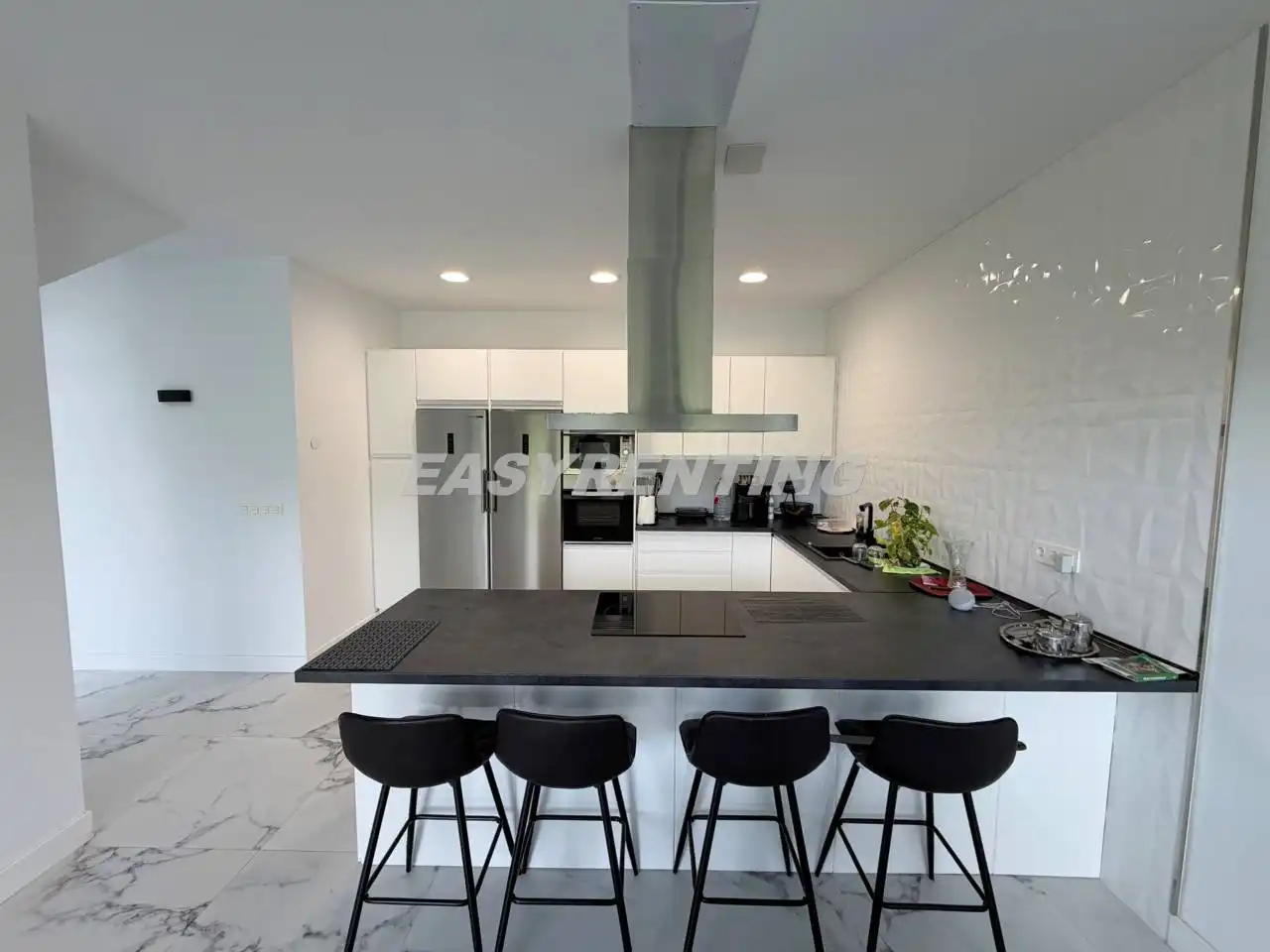 Kitchen of Houses for sale in La Línea de la Concepción  with Air Conditioner, Private garden and Terrace