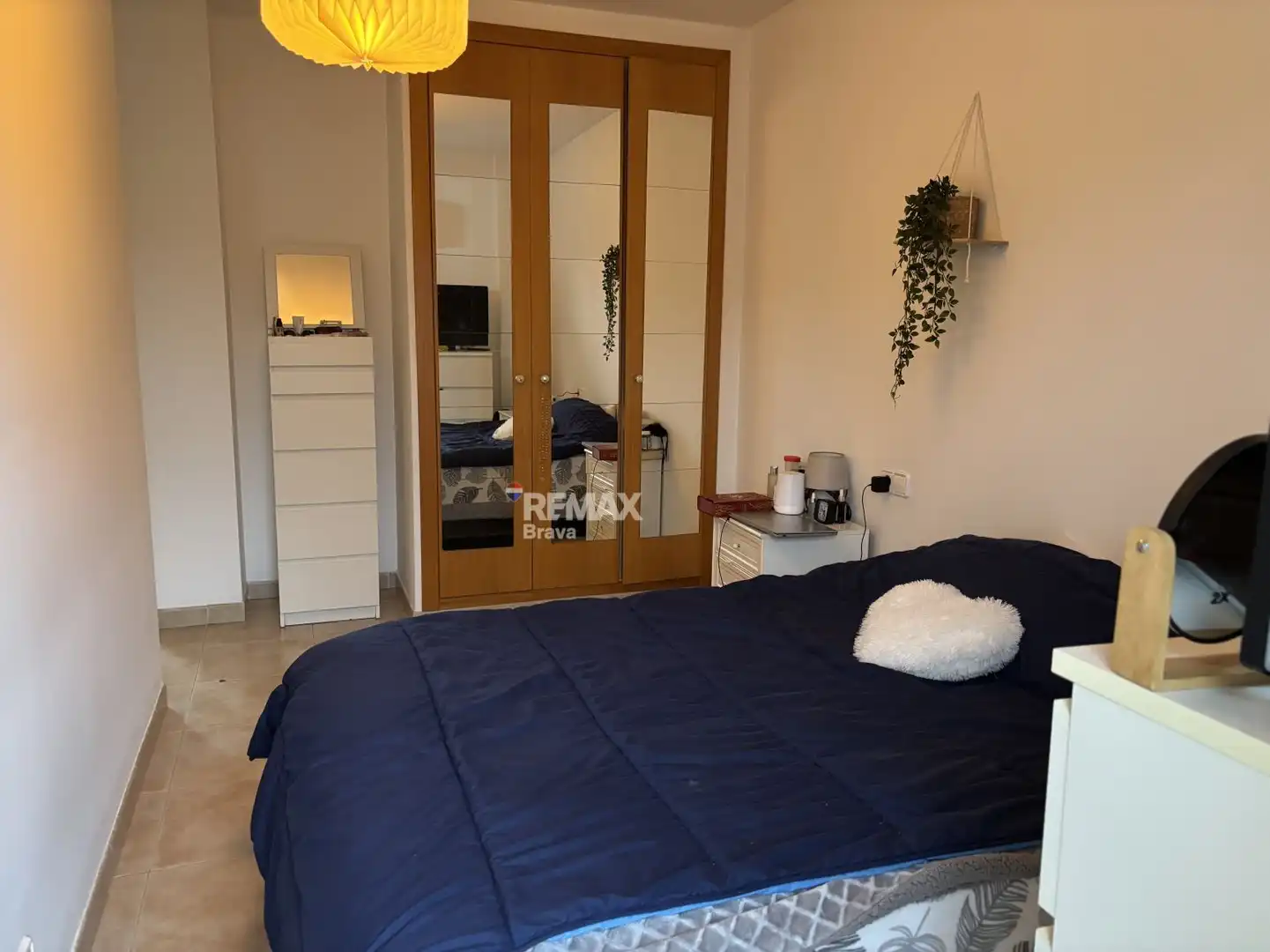 Habitación de Piso en venta en Girona con Aire acondicionado y Balcón