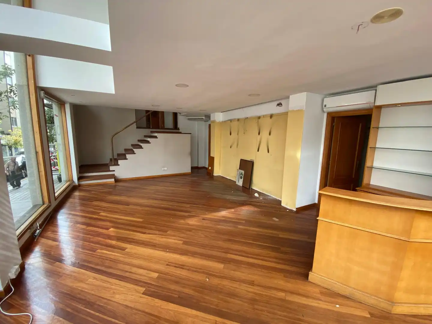 Commercial properties for rent in Vigo   with Air Conditioner, Parquet flooring and Alarm