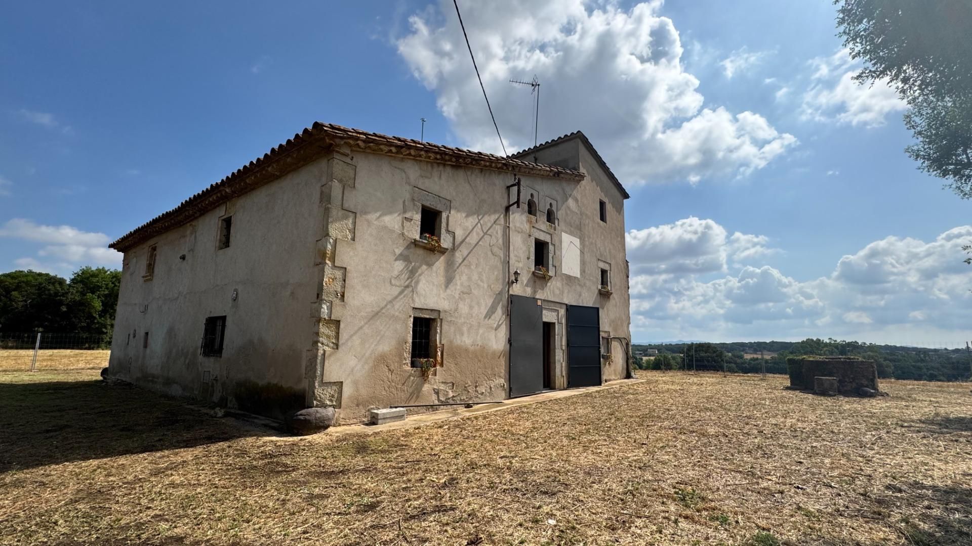 Vista exterior de Finca rústica en venda en Caldes de Malavella amb Calefacció i Jardí privat