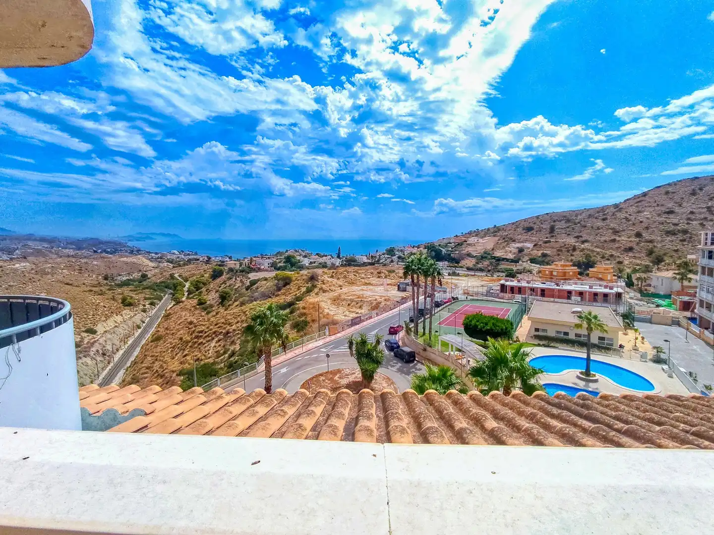 Außenansicht von Dachboden zum Verkauf in El Campello mit Klimaanlage, Heizung und Terrasse