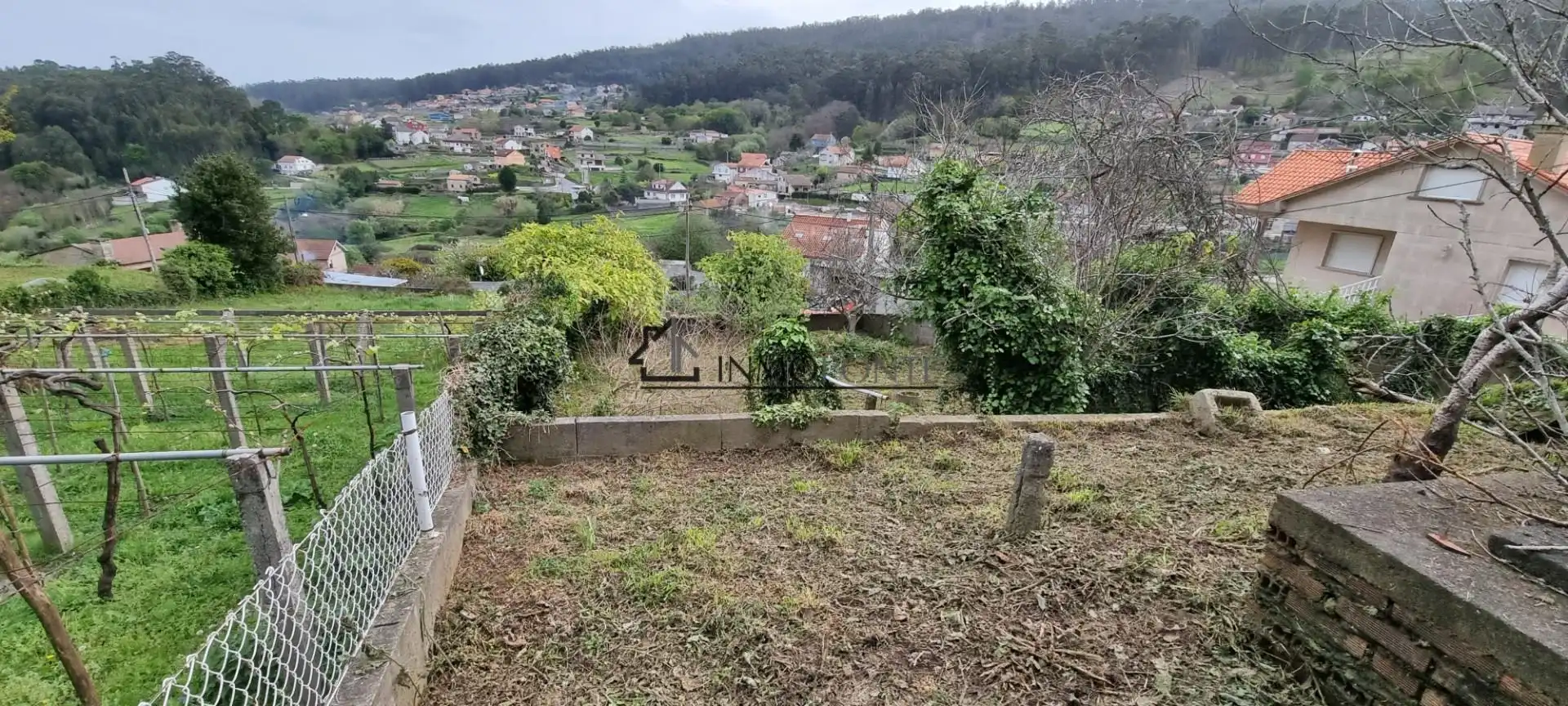 Casa o xalet en venda en Bueu amb Calefacció, Traster i Moblat