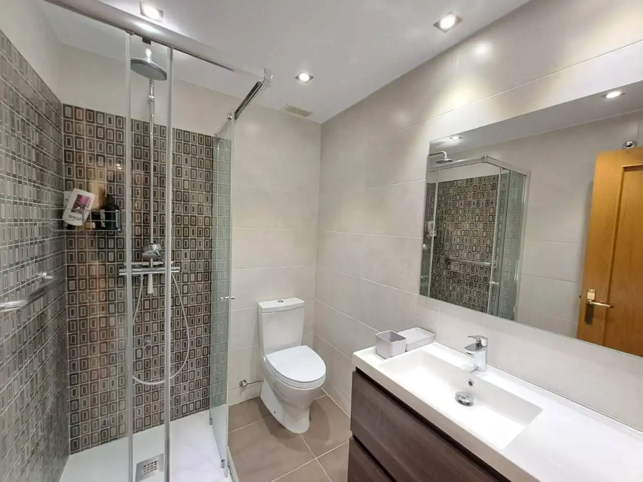 Bathroom of Flat for sale in Burgos  with Heating and Storage room