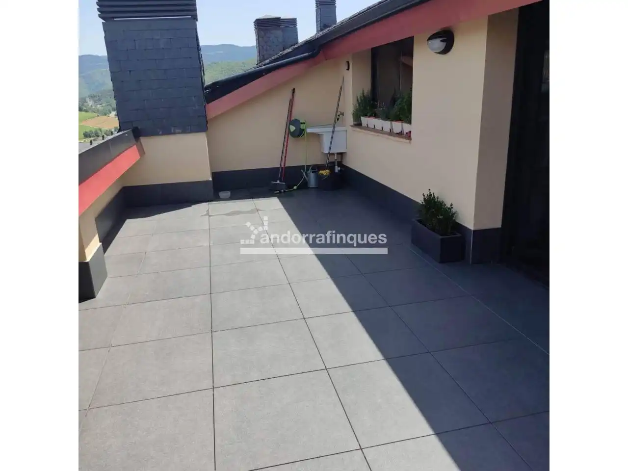 Terraza de Apartamento en venta en Montferrer i Castellbò con Aire acondicionado, Terraza y Trastero