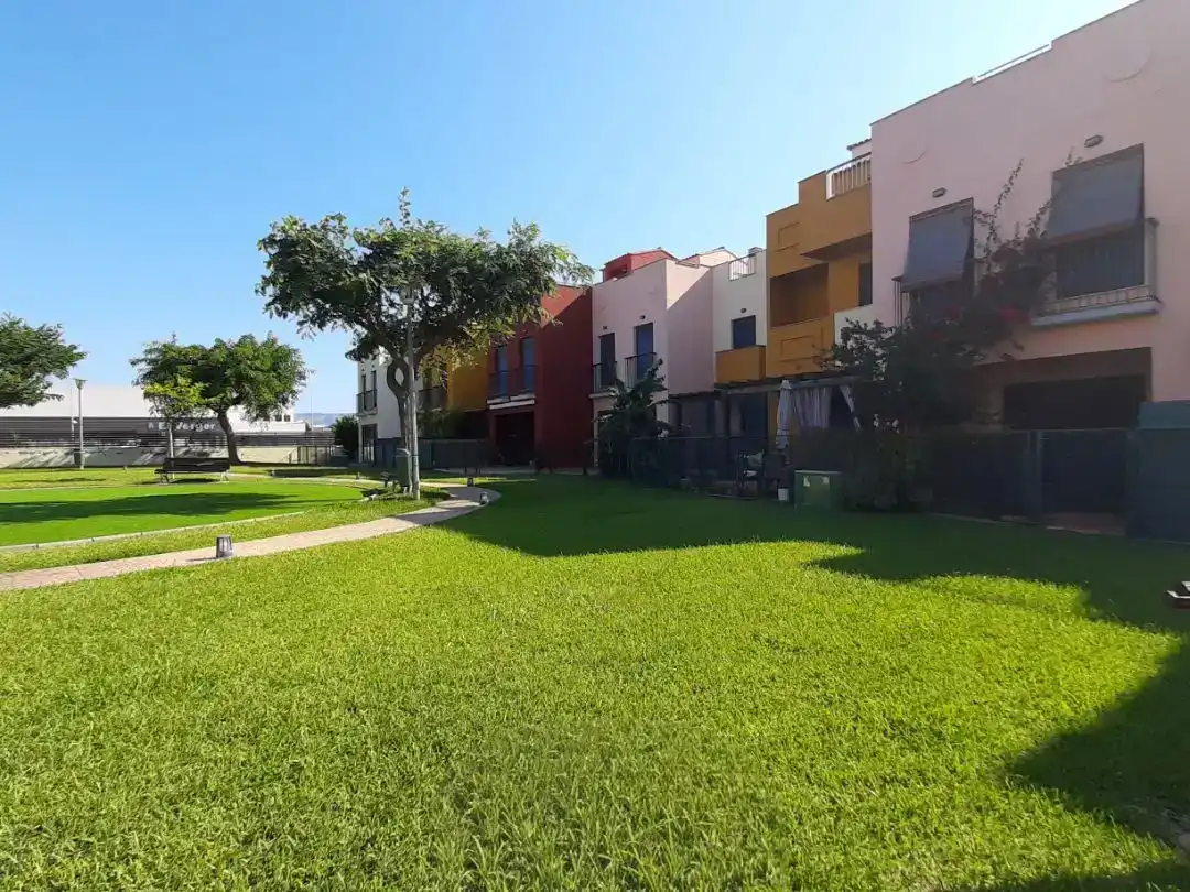 Vista exterior de Dúplex en venda en El Verger amb Aire condicionat i Piscina