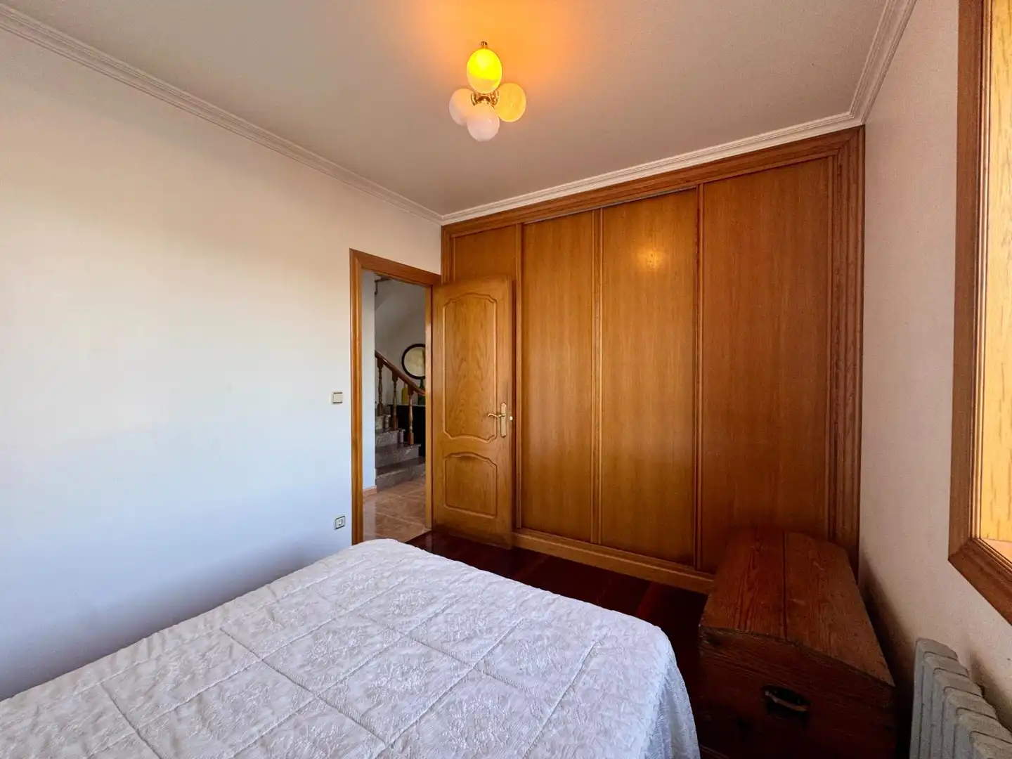 Schlafzimmer von Haus oder Chalet zum Verkauf in Redondela mit Heizung, Privatgarten und Parkett