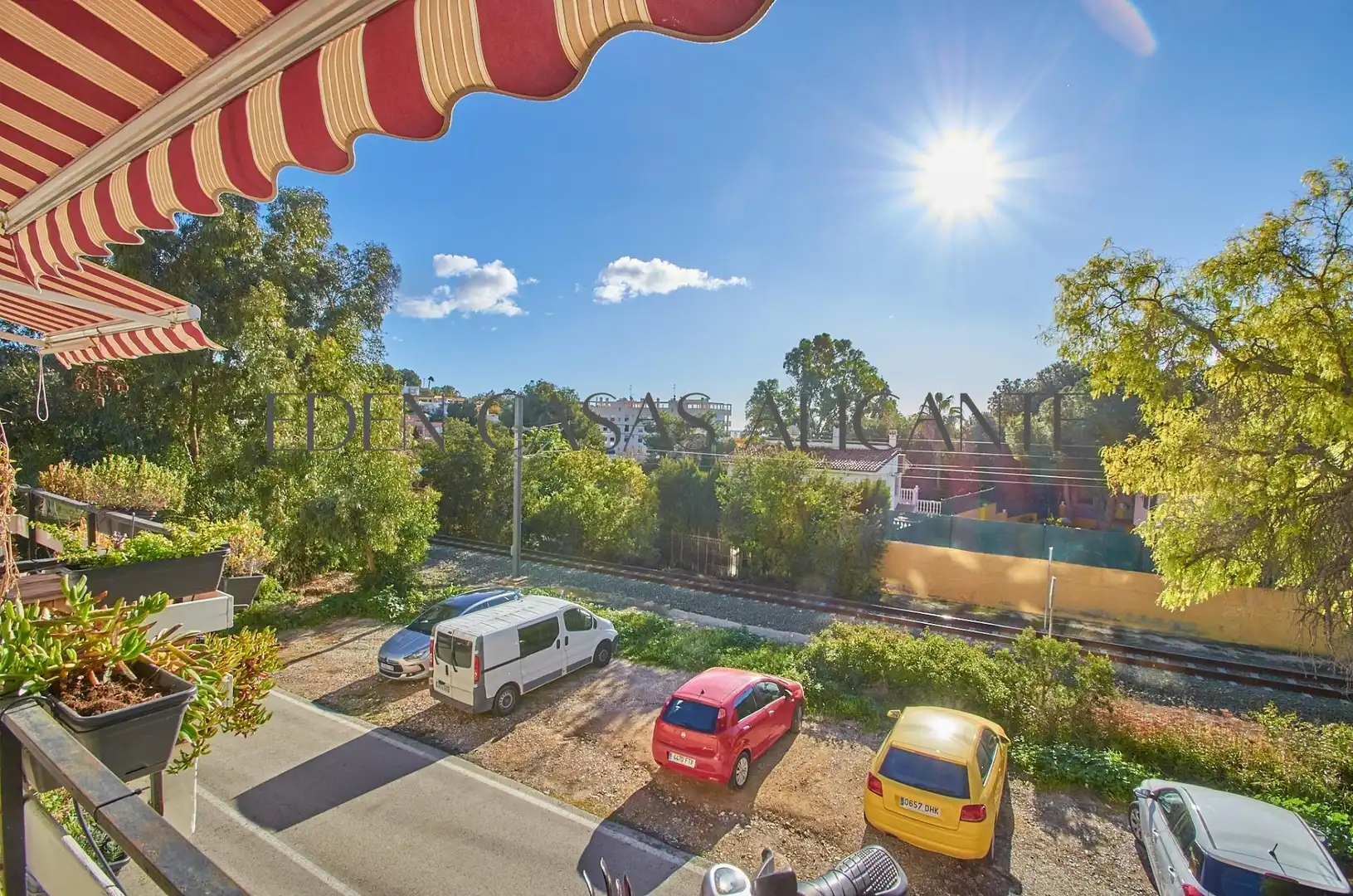 Vista exterior de Piso en venta en El Campello con Aire acondicionado, Jardín privado y Terraza