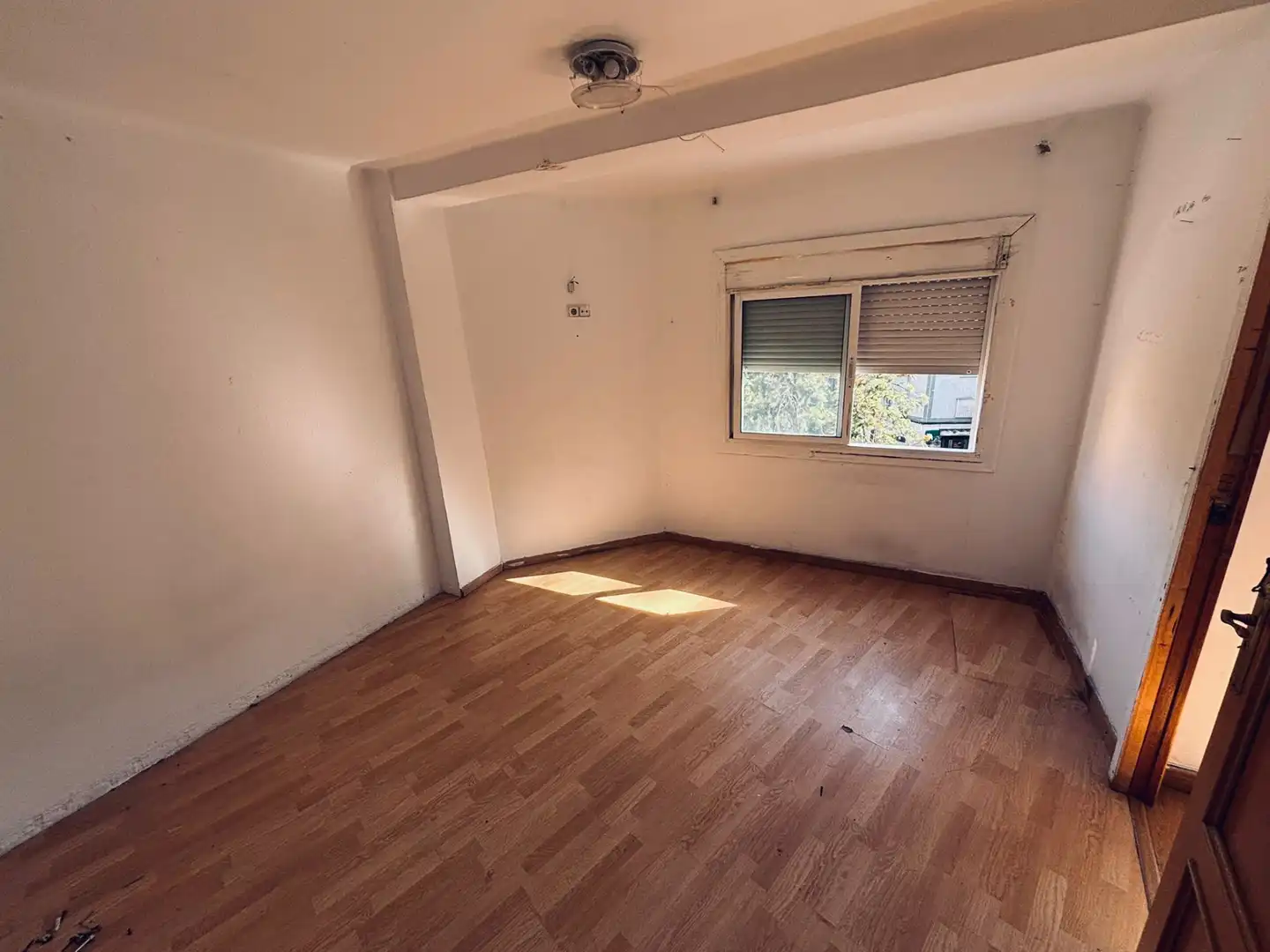 Schlafzimmer von Wohnung zum Verkauf in L'Hospitalet de Llobregat mit Parkett, Terrasse und Balkon