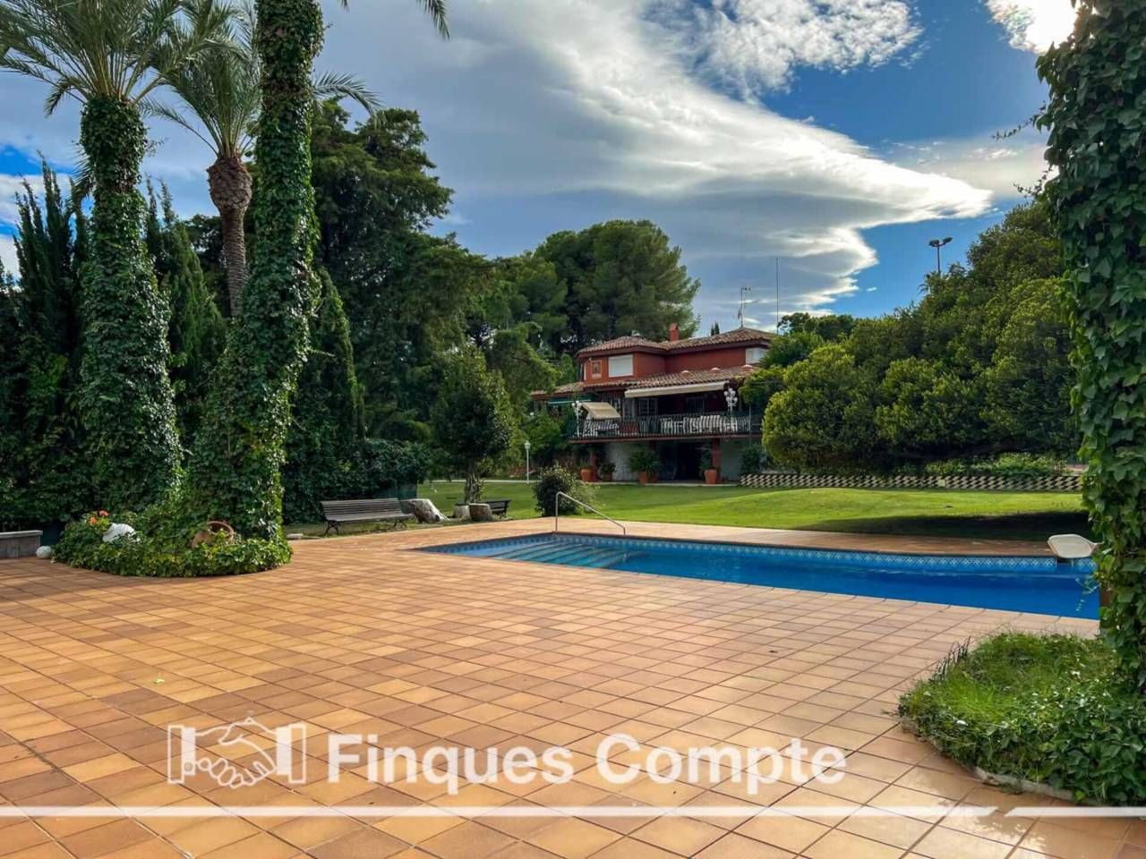 Exterior view of House or chalet for sale in Roda de Berà  with Air Conditioner, Heating and Private garden