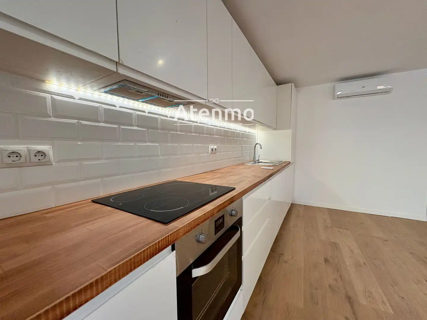 Cocina de Piso en venta en Barcelona con Aire acondicionado y Terraza