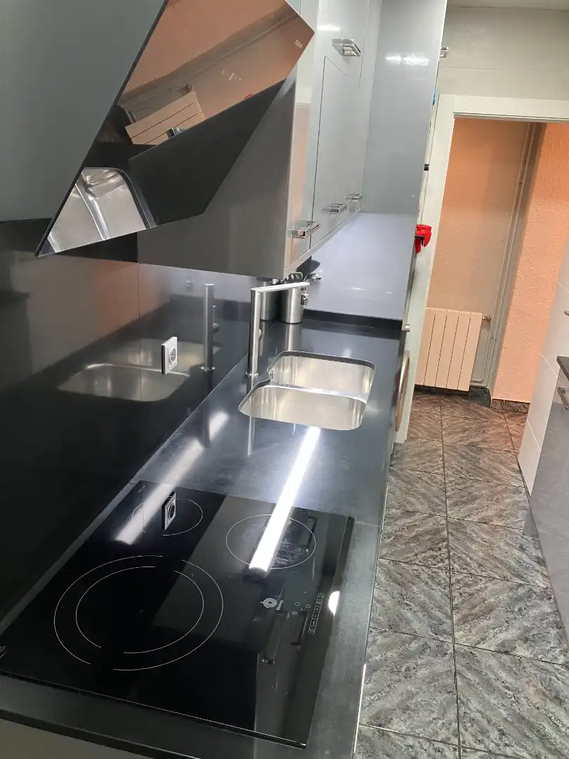 Cocina de Piso en venta en Cornellà de Llobregat con Aire acondicionado, Calefacción y Amueblado