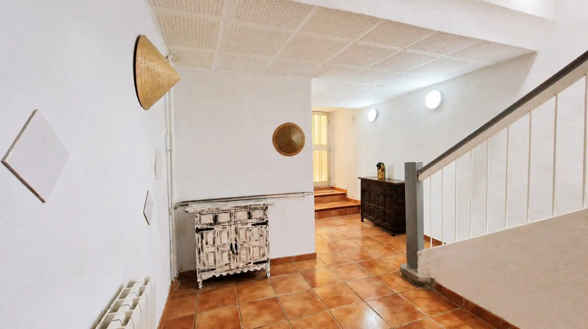 Casa adosada en venda en Alloza amb Calefacció, Parquet i Moblat