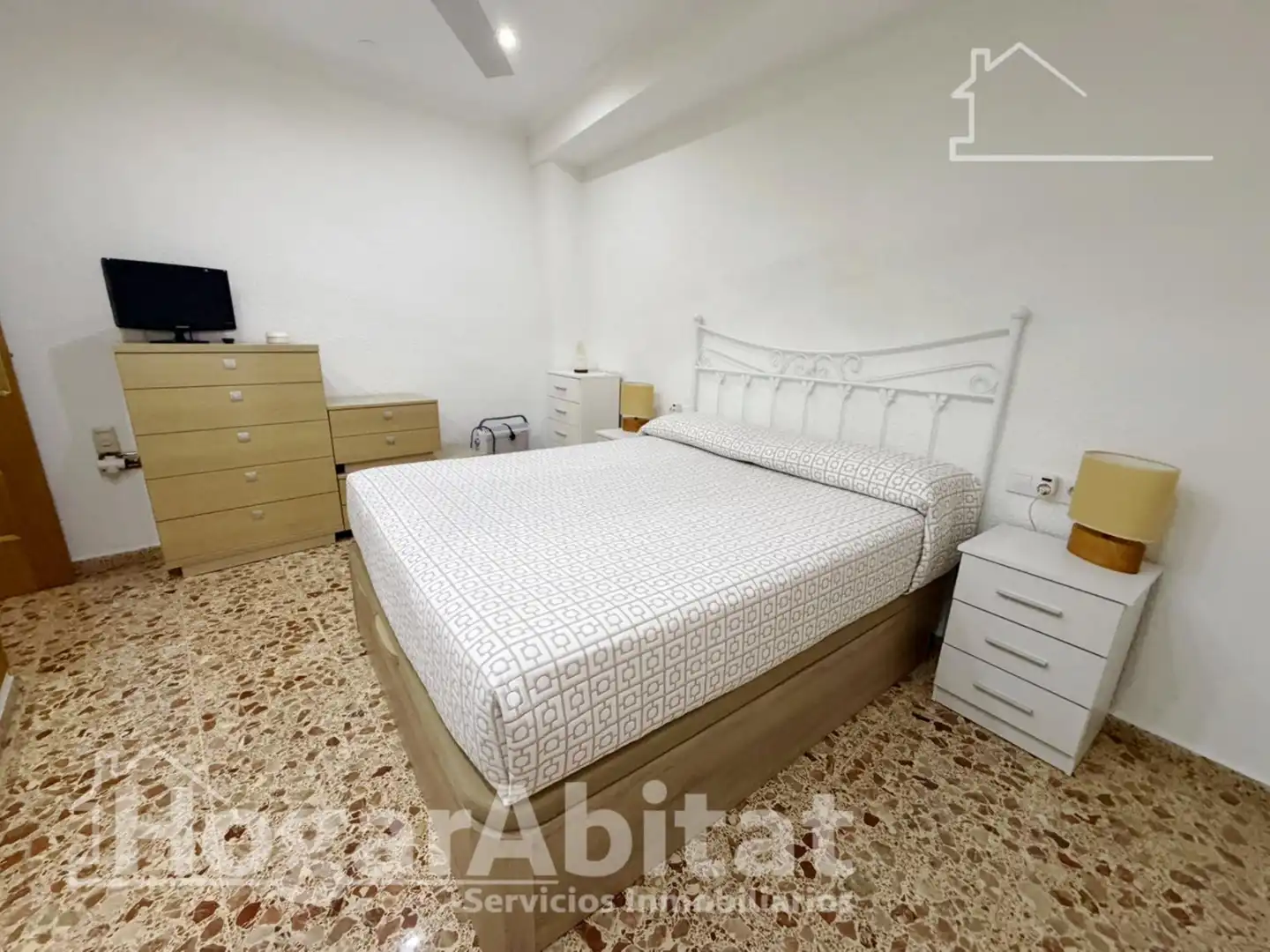 Bedroom of Flat for sale in Torrent  with Air Conditioner, Terrace and Furnished