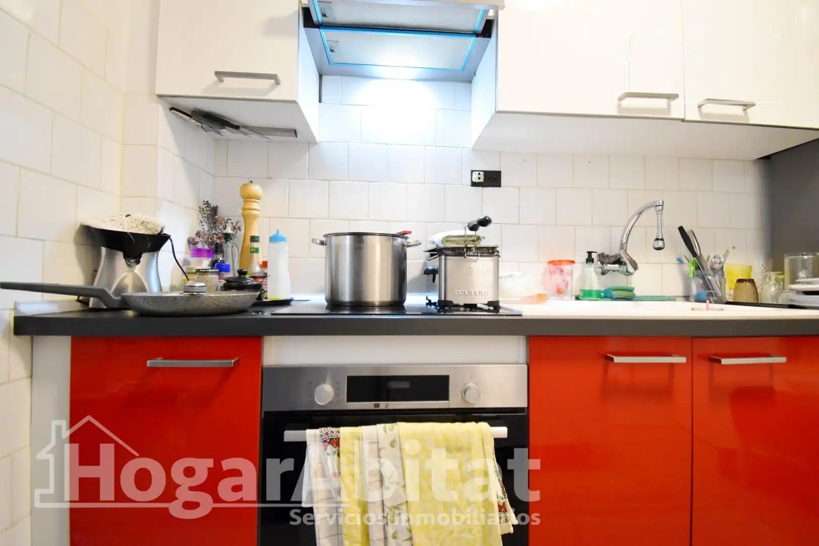 Küche von Wohnung zum Verkauf in Oliva mit Parkett, Möbliert und Balkon