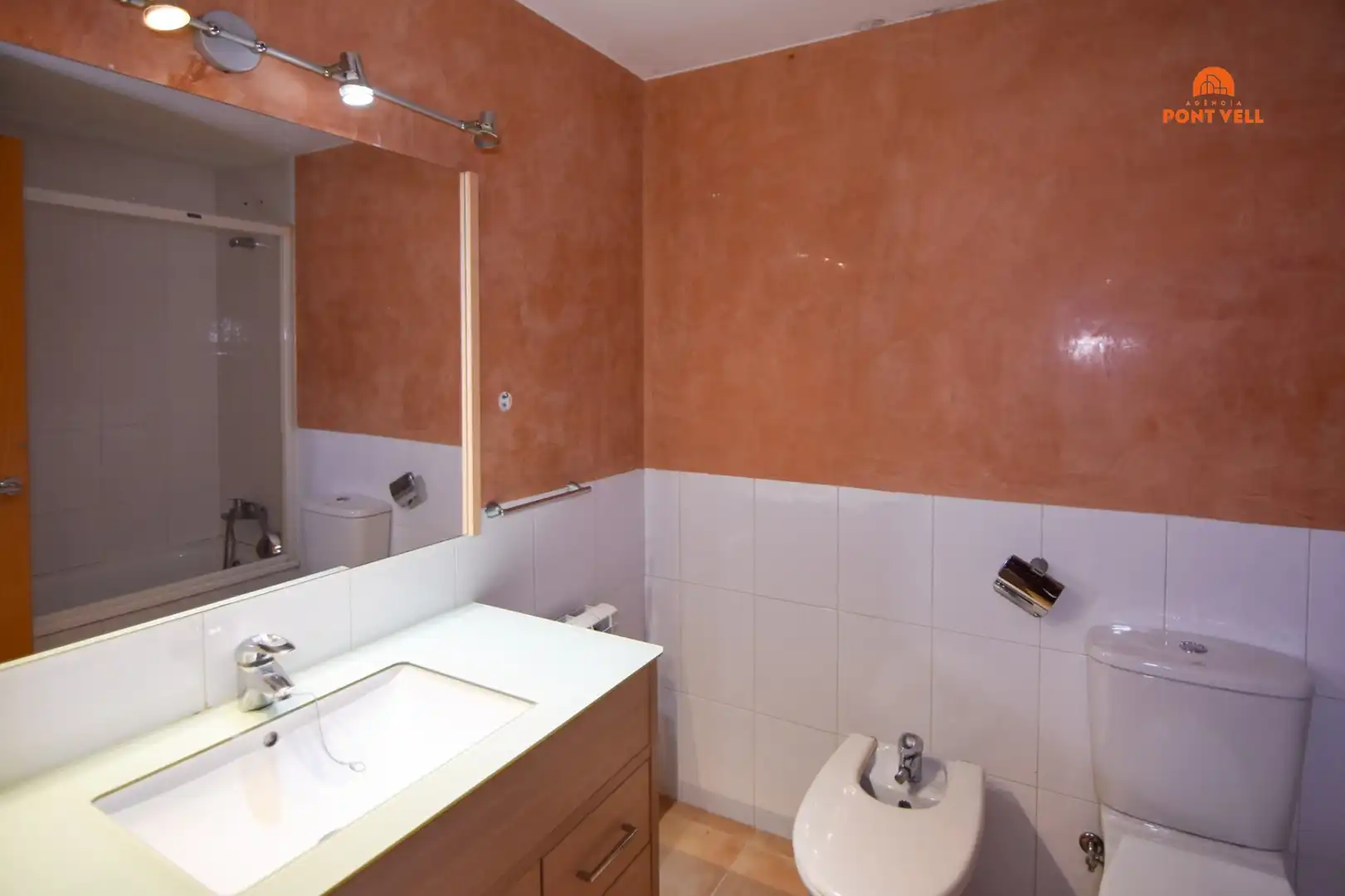 Casa pareada con terraza en venta en La Bisbal d'Empordà, imagen 20