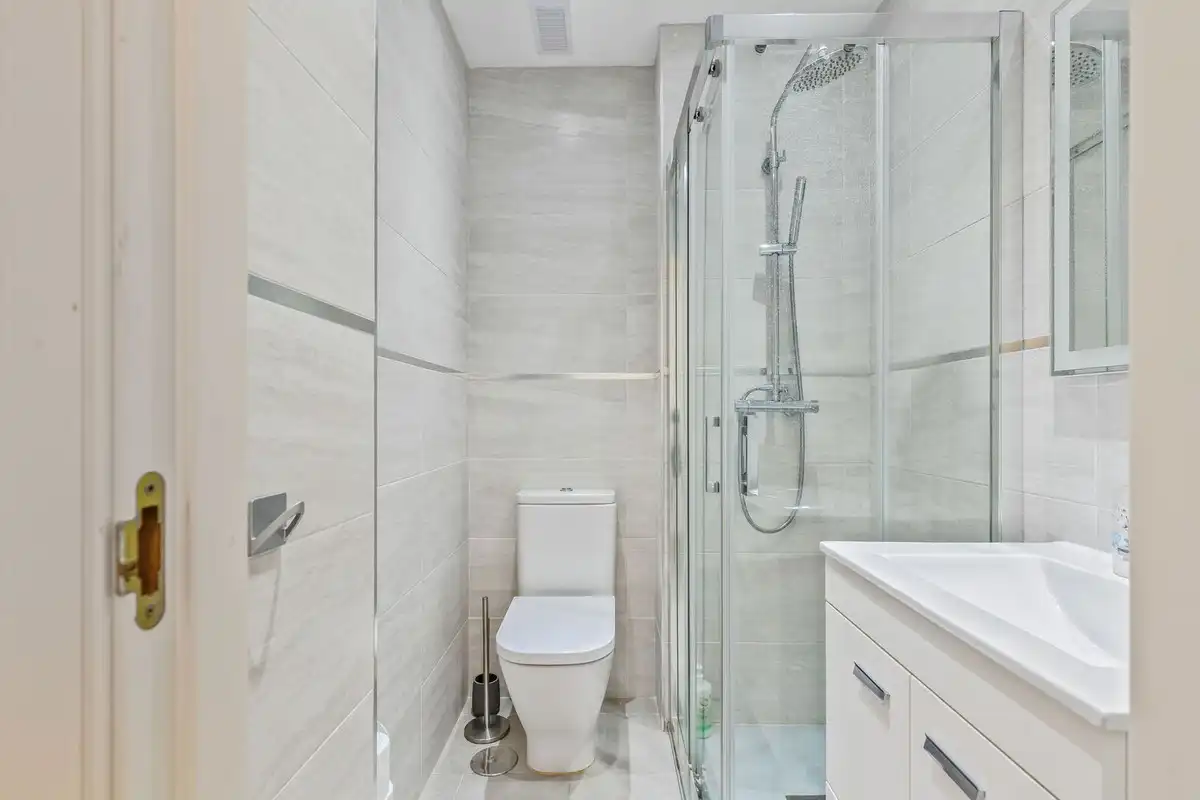 Bany de Apartament en venda en Mijas amb Aire condicionat, Calefacció i Terrassa