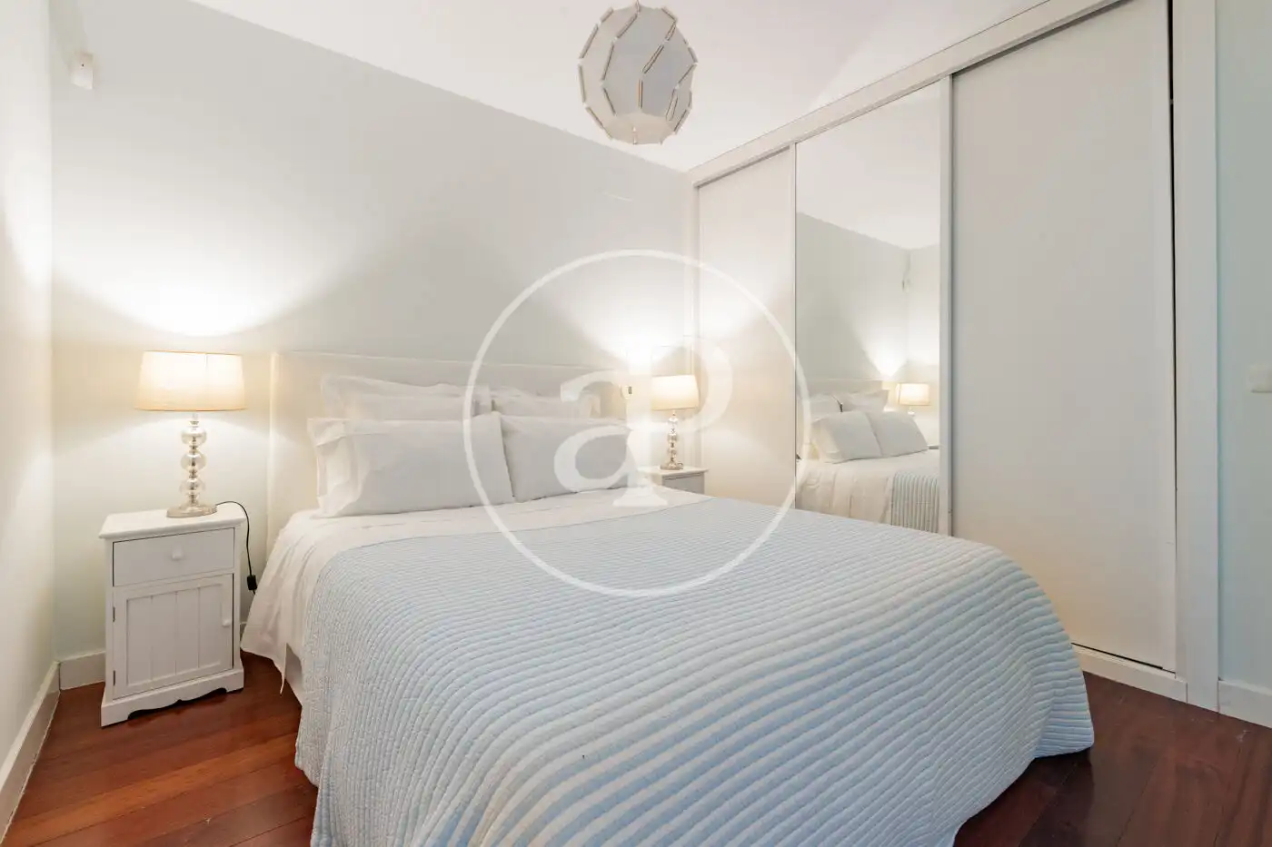 Schlafzimmer von Wohnung zum Verkauf in Madrid mit Klimaanlage, Heizung und Möbliert