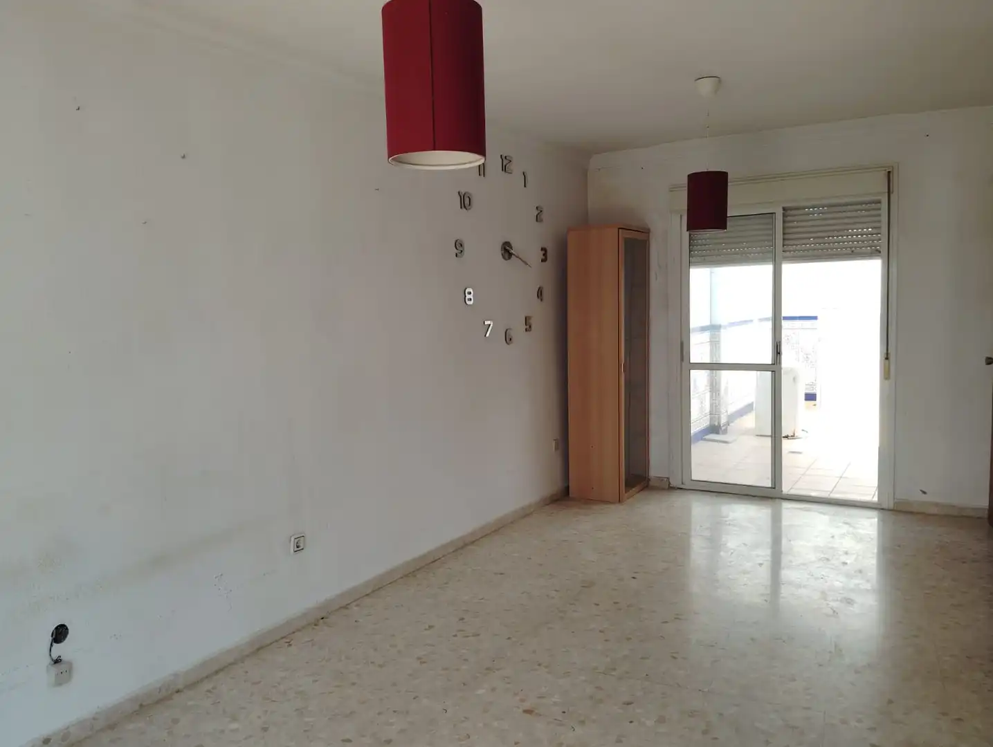 Sala d'estar de Casa o xalet en venda en Brenes amb Aire condicionat, Jardí privat i Forn