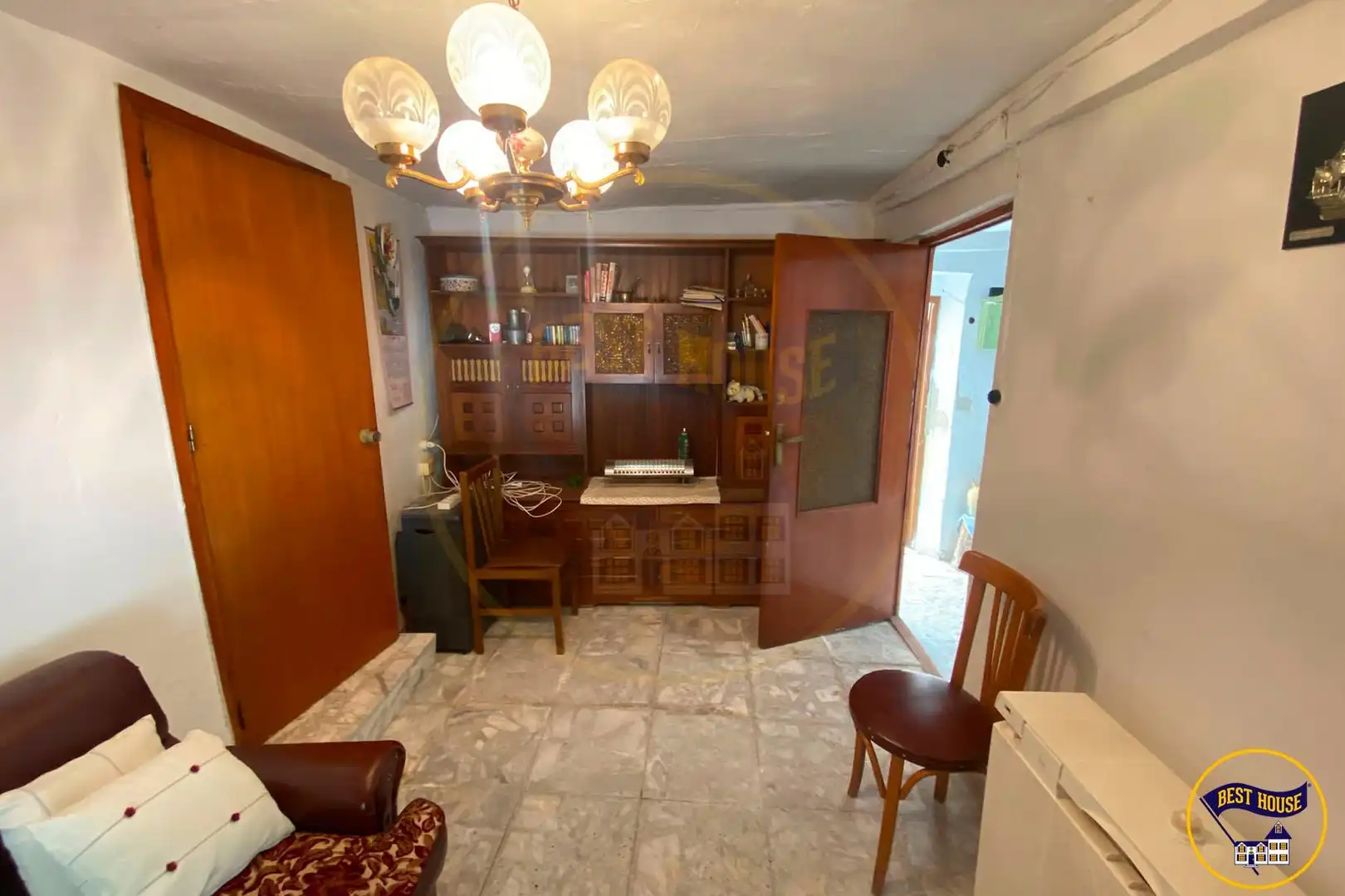 Country house zum Verkauf in Torrejoncillo del Rey mit Terrasse, Abstellraum und Möbliert