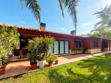 Villa in vendita a Urbanización TRES ARROYOS