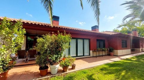 EXCLUSIVO CHALET DE DISEÑO