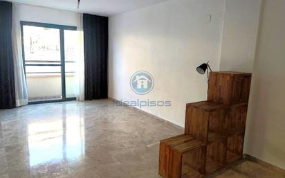 Flat for sale in Alicante / Alacant  with Air Conditioner and Balcony