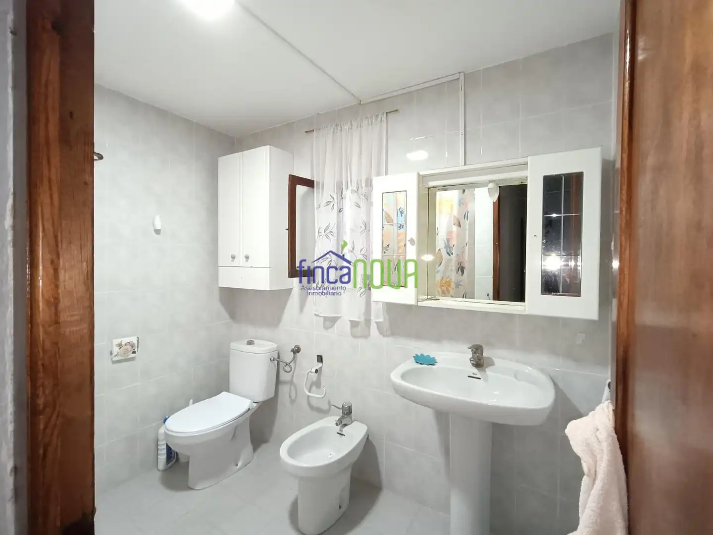 Bathroom of Houses for sale in Vilafamés, Castellón