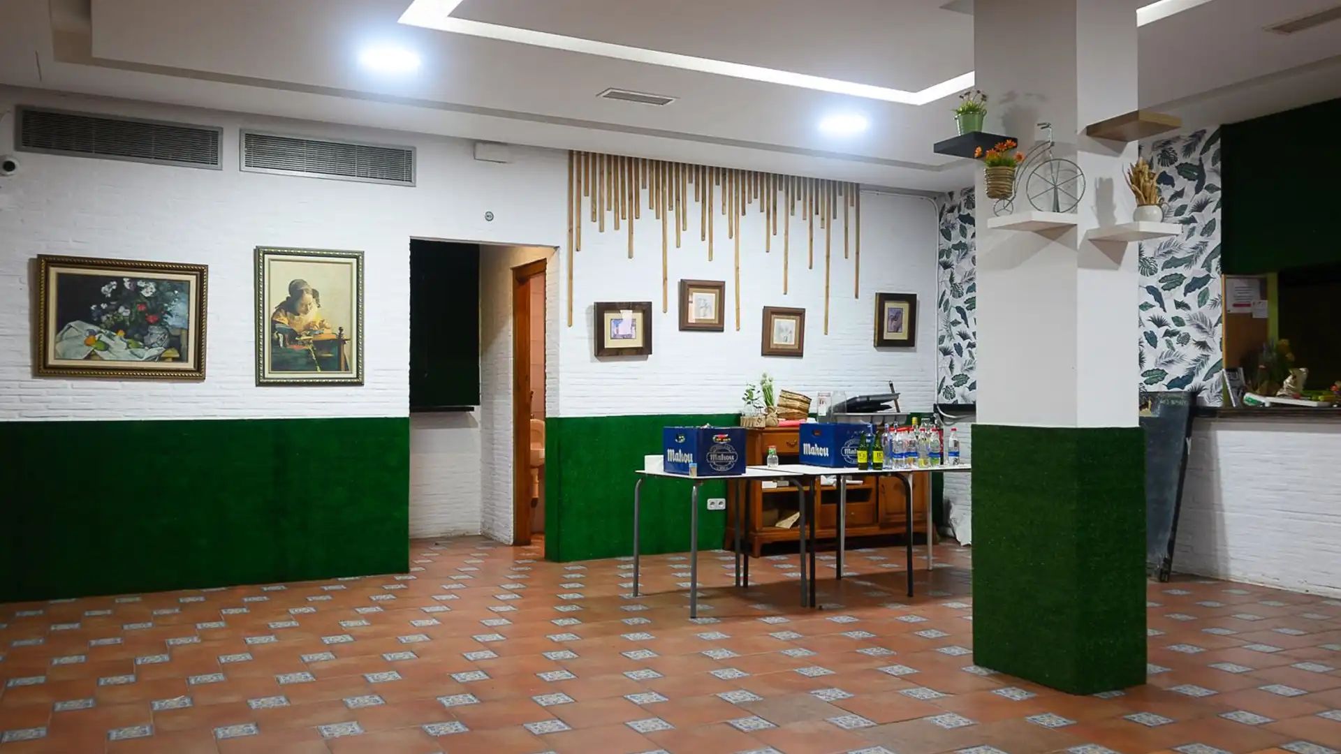 Local en venta en Manises