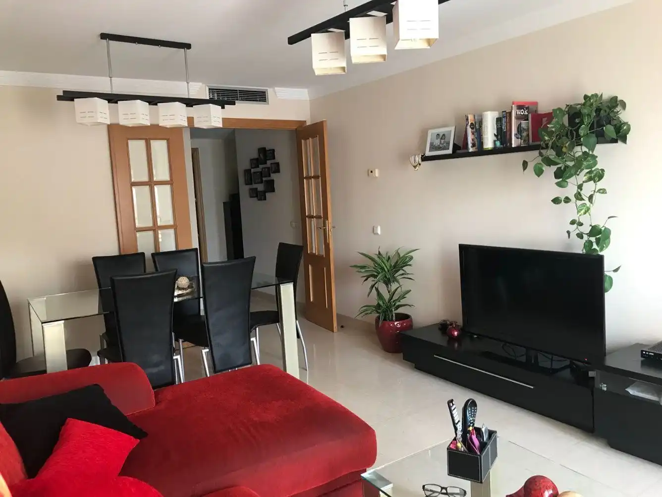 Living room of Flat for rent in Algeciras  with Air Conditioner and Furnished