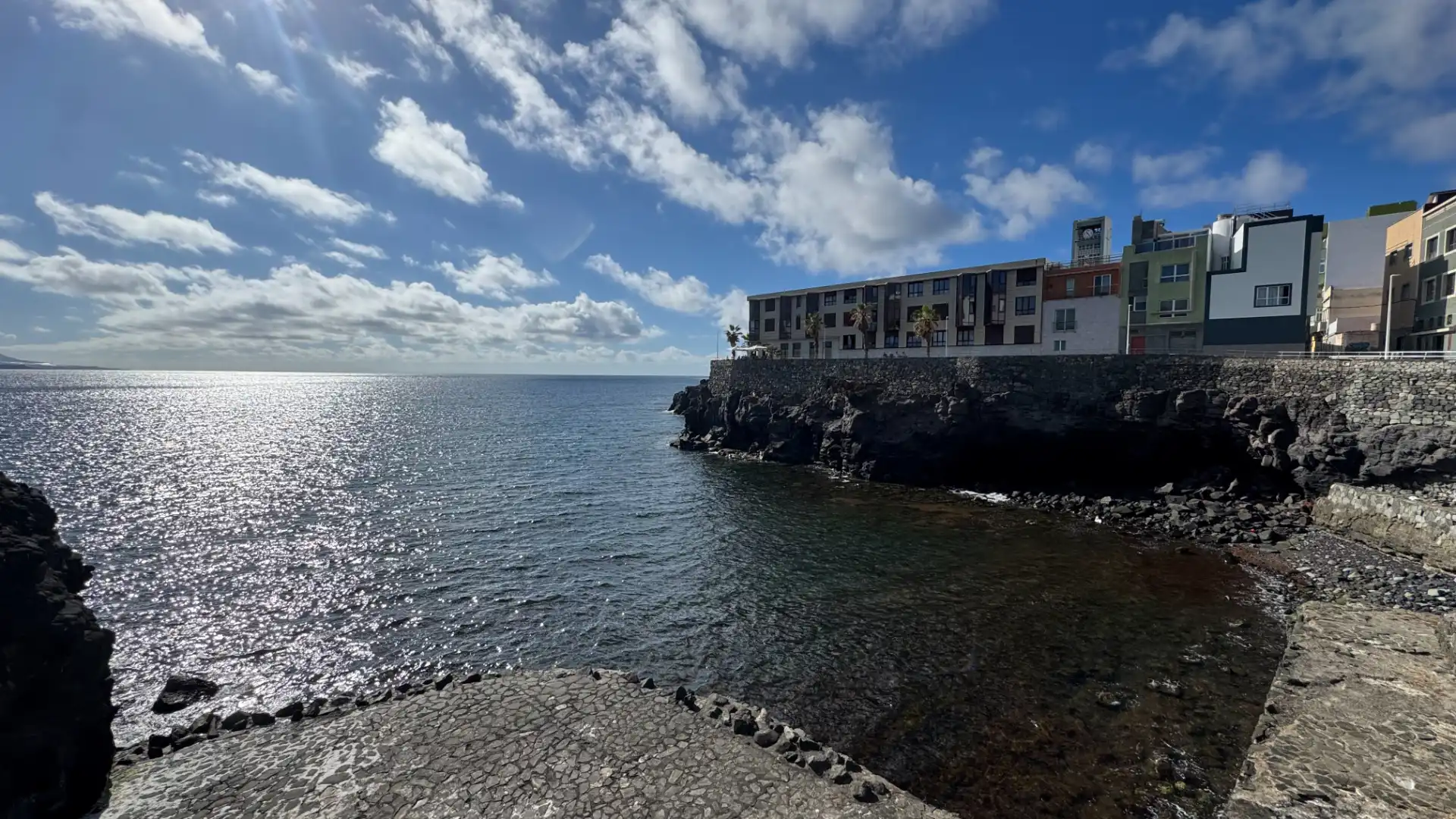 Vista exterior de Piso en venta en Las Palmas de Gran Canaria con Terraza