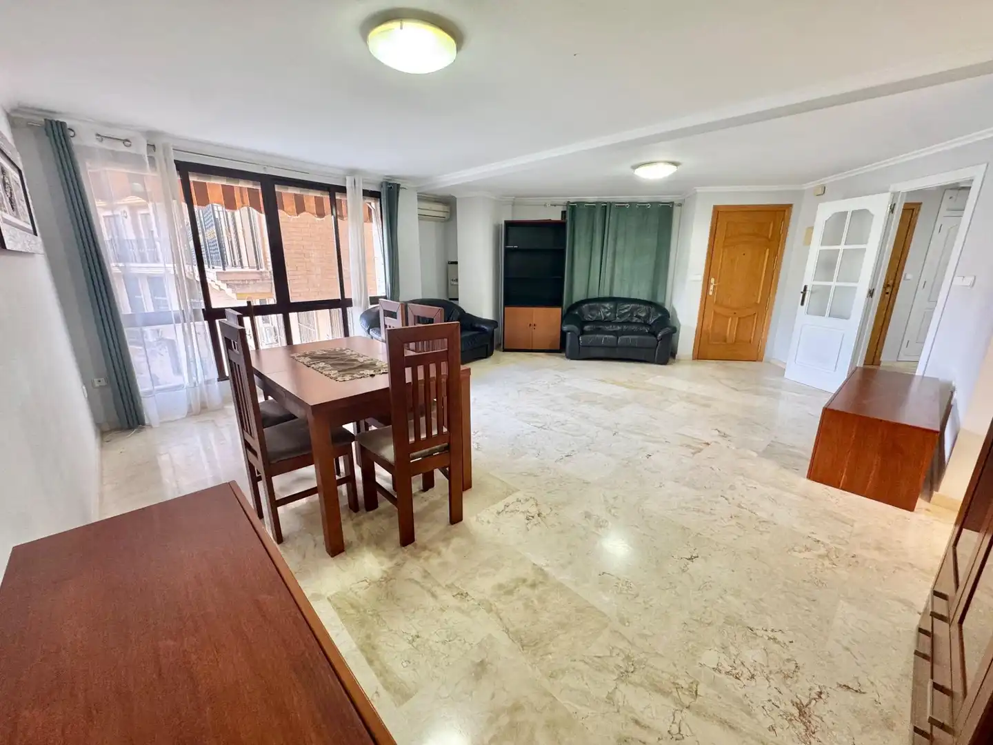 Appartement avec ascenseur à vendre à Calle OBISPO ROCAMORA 20