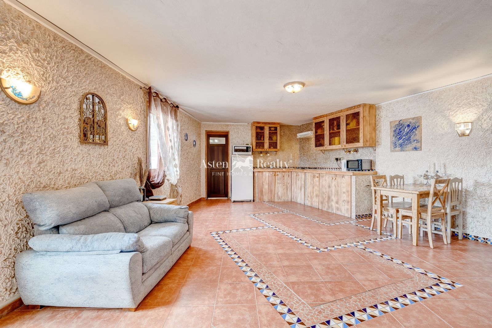 Sala d'estar de Casa o xalet en venda en Santiago del Teide amb Jardí privat i Moblat