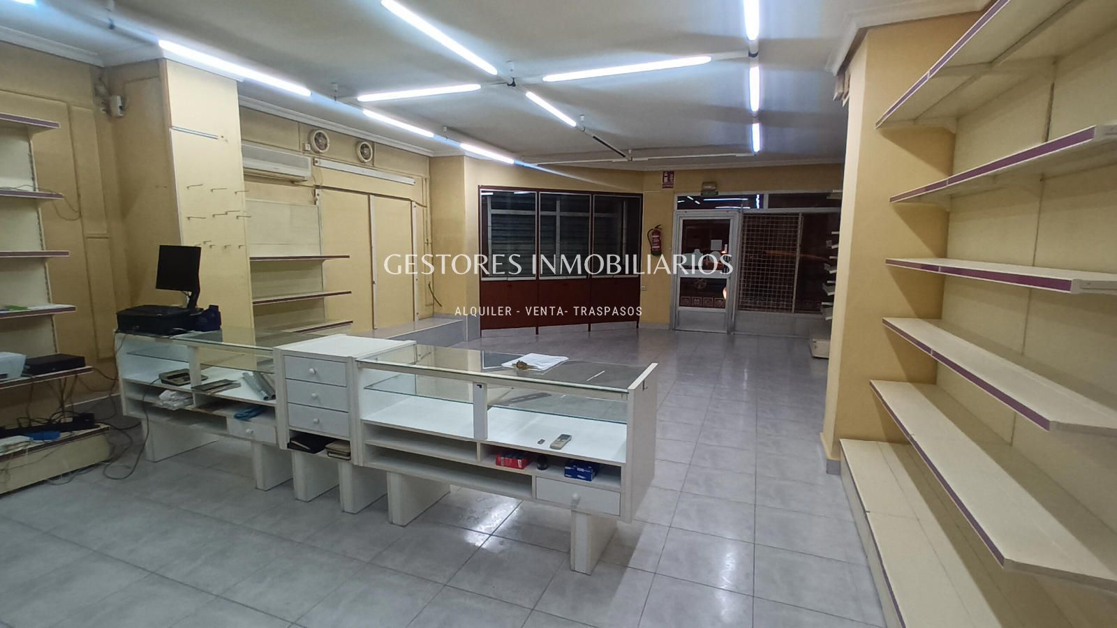 Premises to rent in San Luis Beltrán, Zona Nord