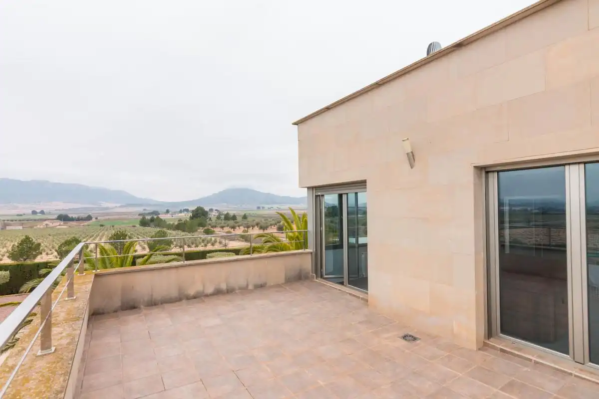 Terrassa de Casa o xalet en venda en Yecla amb Aire condicionat, Calefacció i Jardí privat