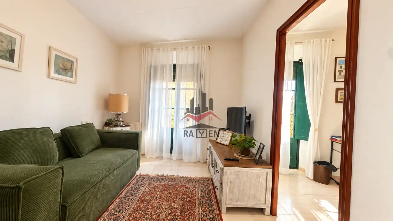 Sala de estar de Finca rústica en venta en Terrades con Calefacción y Jardín privado