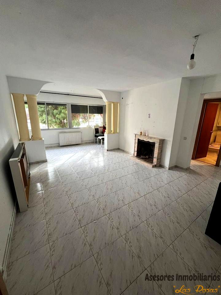 Sala d'estar de Pis en venda en  Madrid Capital amb Calefacció