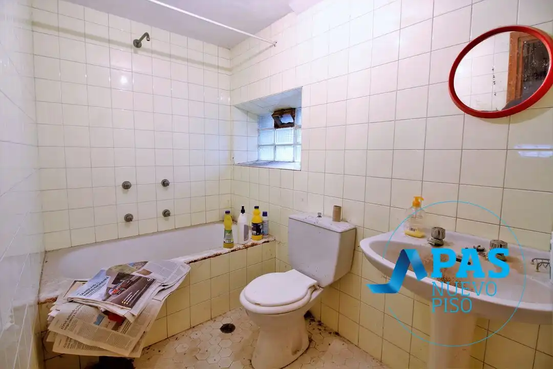 Bany de Casa o xalet en venda en Santander amb Calefacció, Jardí privat i Traster