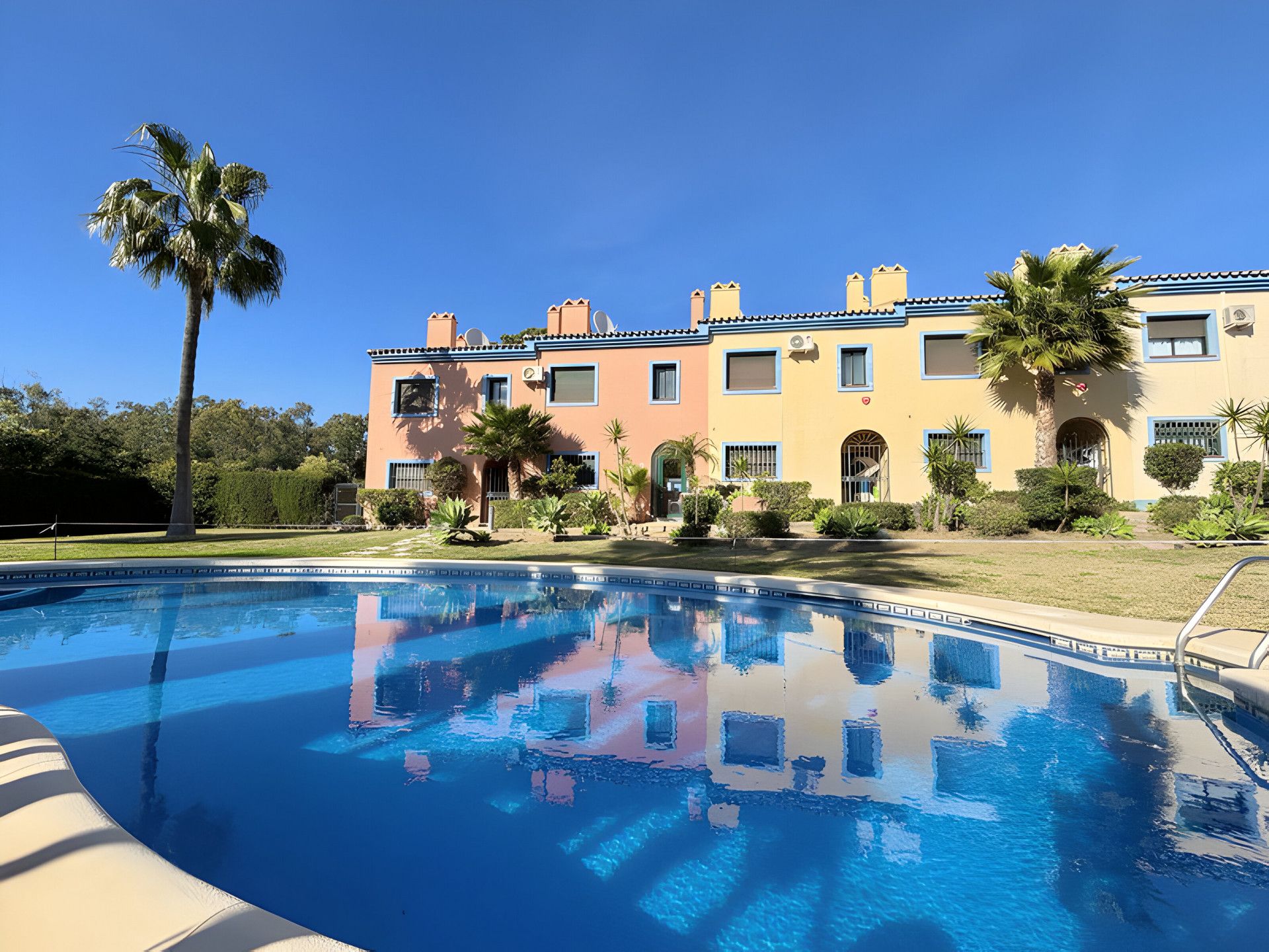 Swimming pool of Single-family semi-detached for sale in Manilva  with Air Conditioner, Heating and Terrace