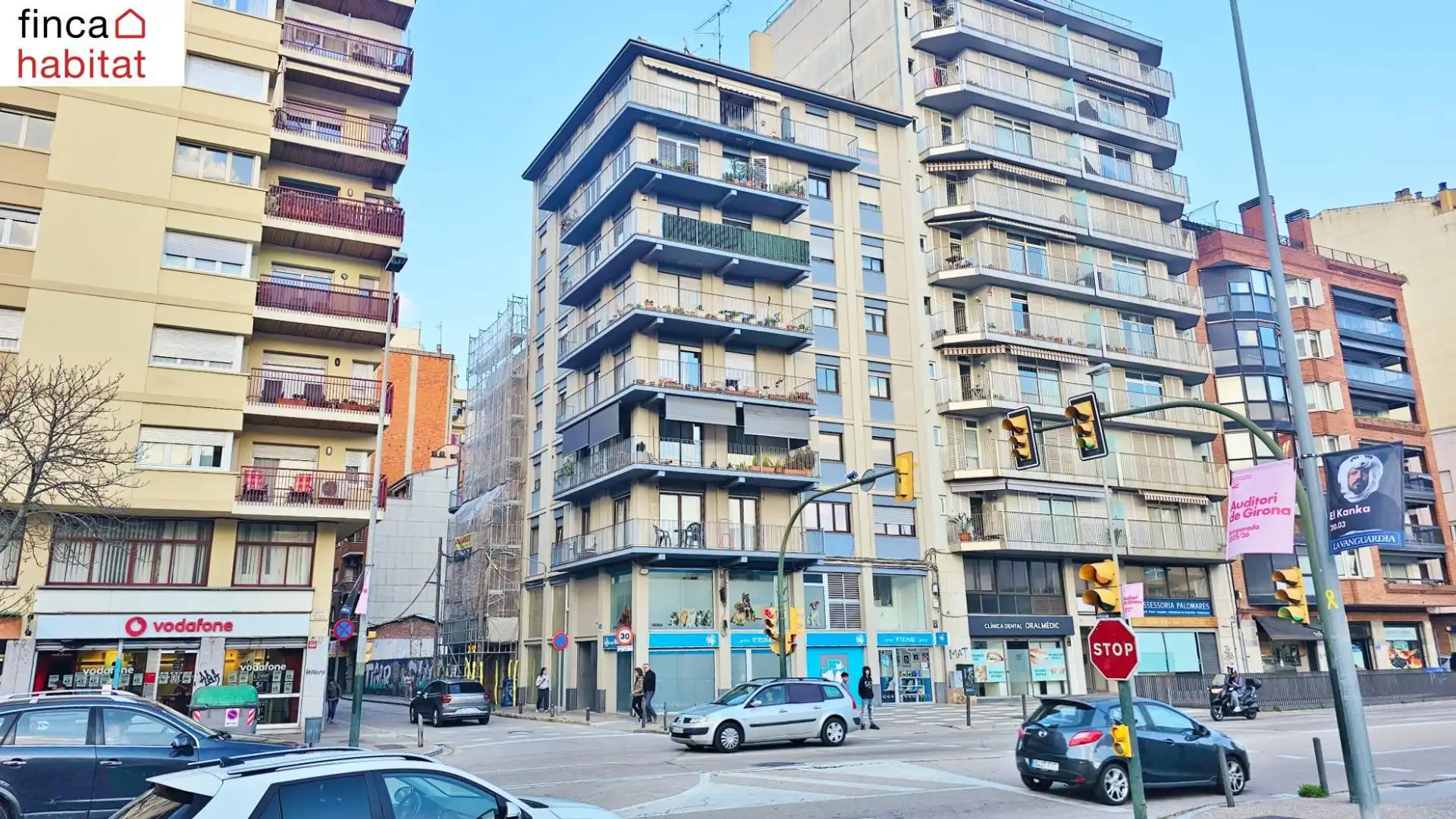 Vista exterior de Piso en venta en Girona Capital con Calefacción y Trastero