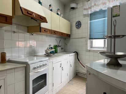 Kitchen of Flat for sale in Ourense Capital   with Heating and Balcony