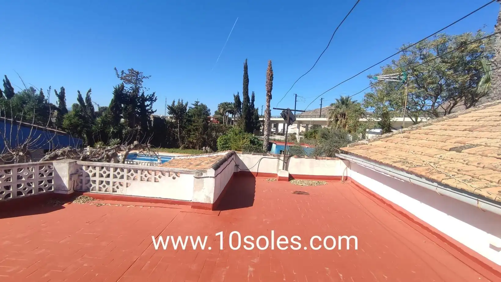 Vista exterior de Casa o xalet en venda en Orihuela amb Jardí privat, Terrassa i Traster