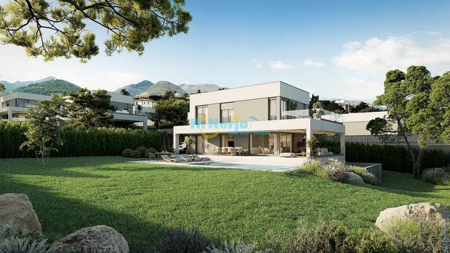 Casa-chalet en Venta en Jardines de Alhaurín - Huerta Alta - Fuensanguínea