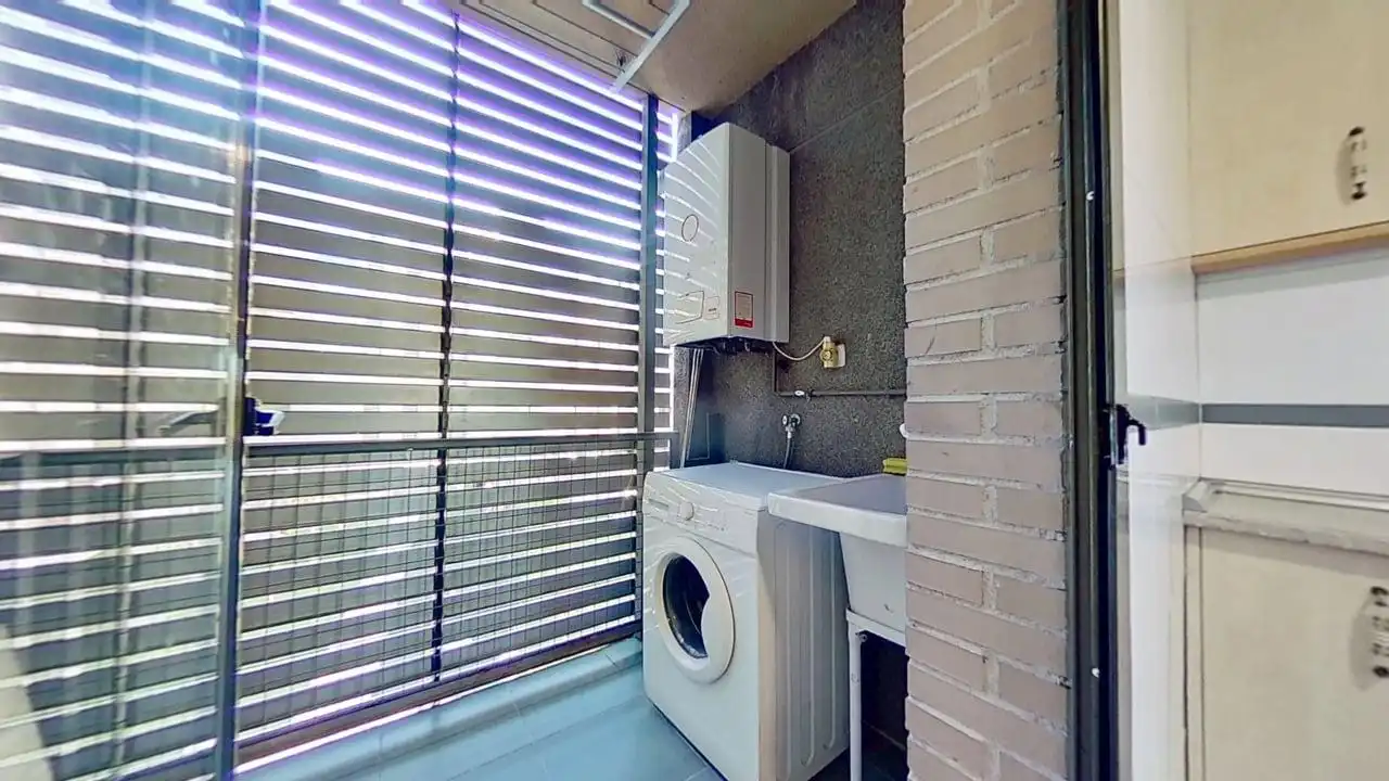 Balcony of Flat for rent in Madrid  with Air Conditioner, Heating and Private garden