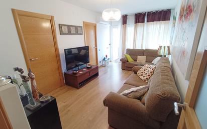 Living room of Flat for sale in Santa Coloma de Gramenet  with Air Conditioner and Balcony