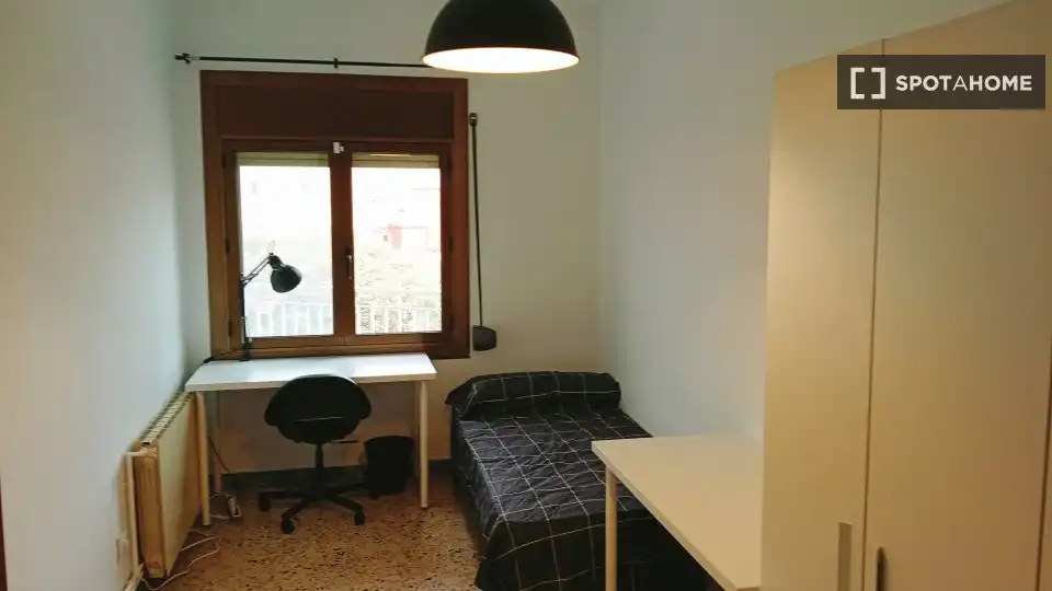 Room in Sants