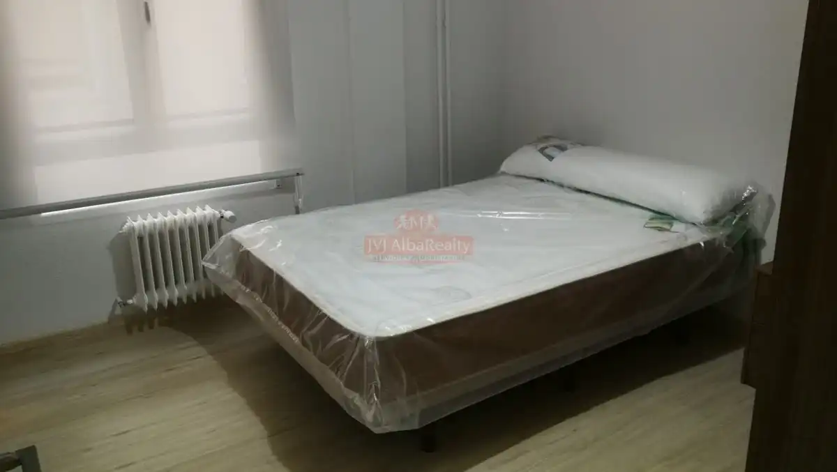 Flat with terrace to rent in Ensanche - Franciscanos, imagen 28