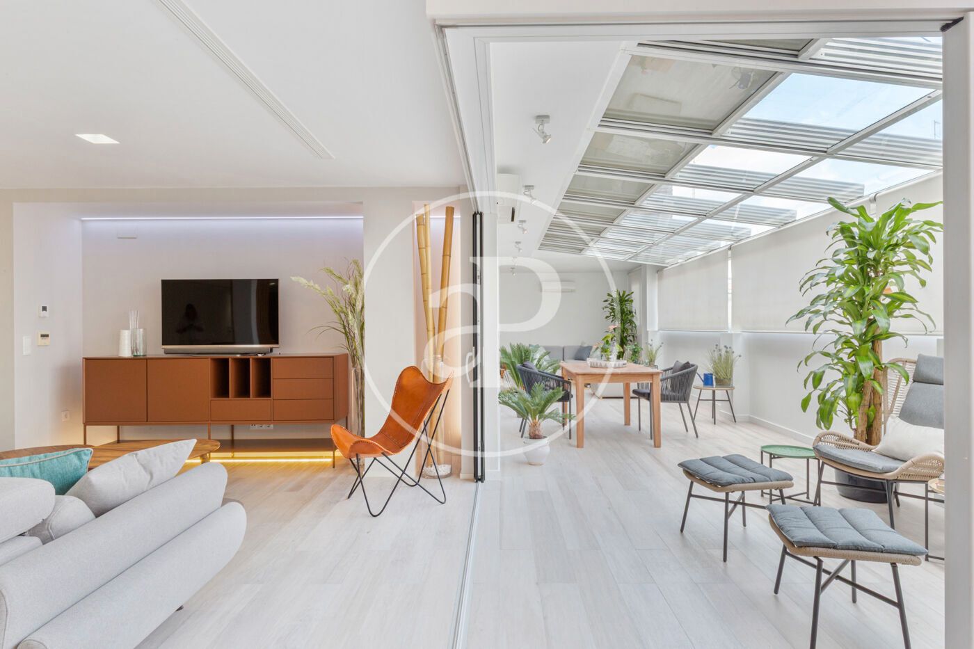 Living room of Flat to rent in  Valencia Capital  with Air Conditioner, Heating and Terrace
